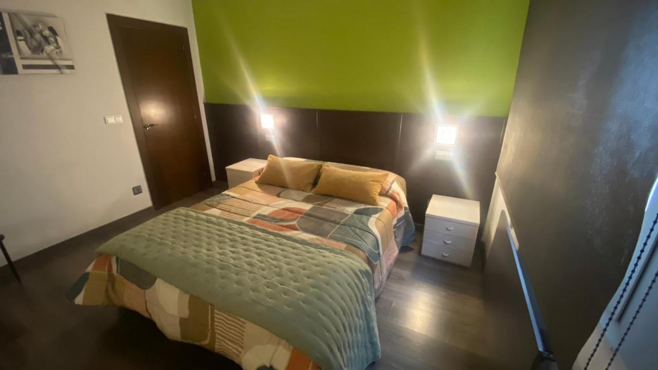 Completo Apartamento Para 2 En El Centro De * Gijón