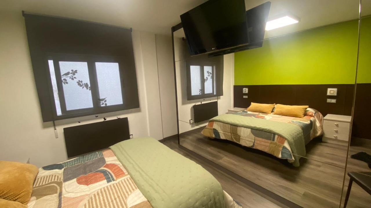 Completo Apartamento Para 2 En El Centro De * Gijón