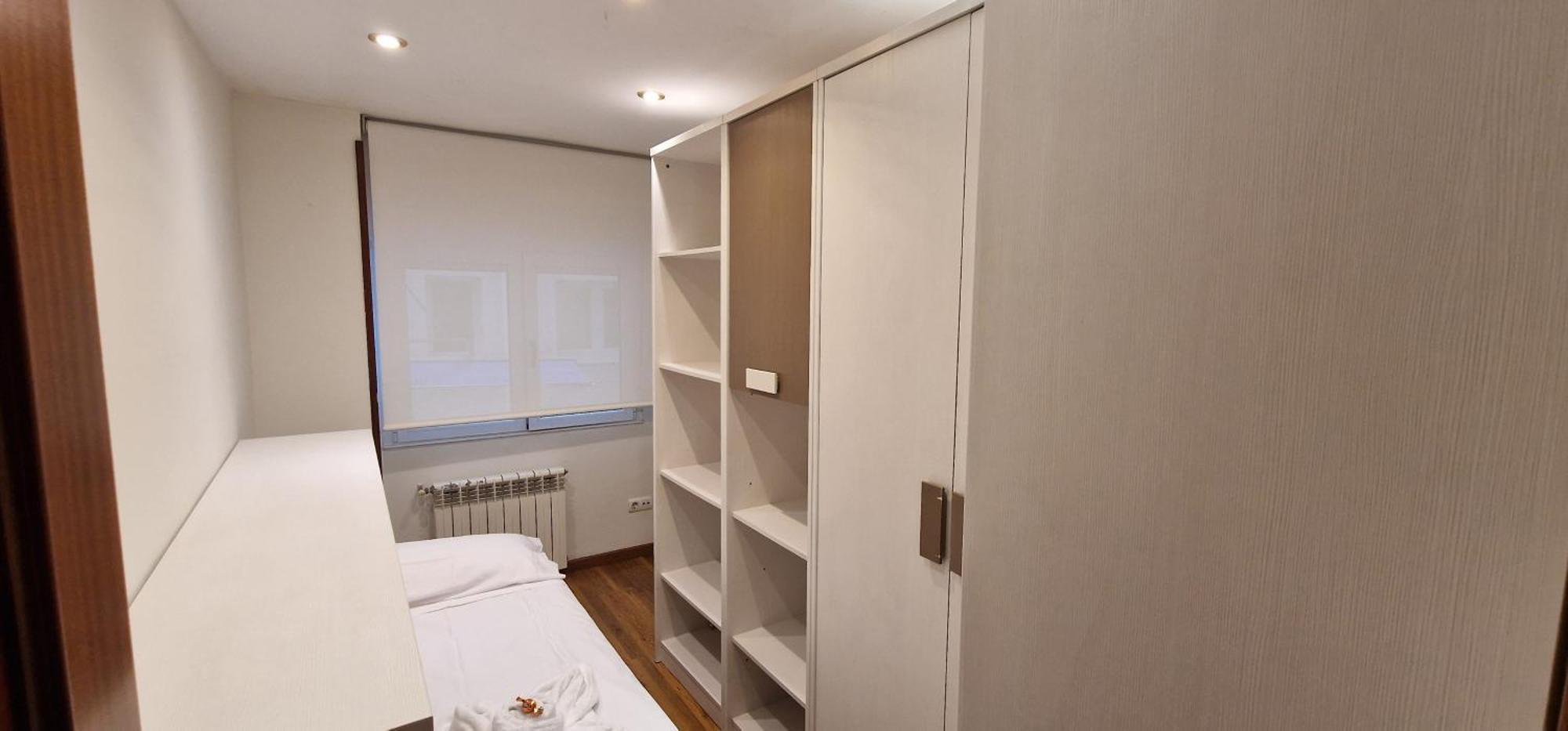 Argueelles - 3 Hab Y 1 Bano - 5 Pax - Vut-5675-as Apartamento Gijón