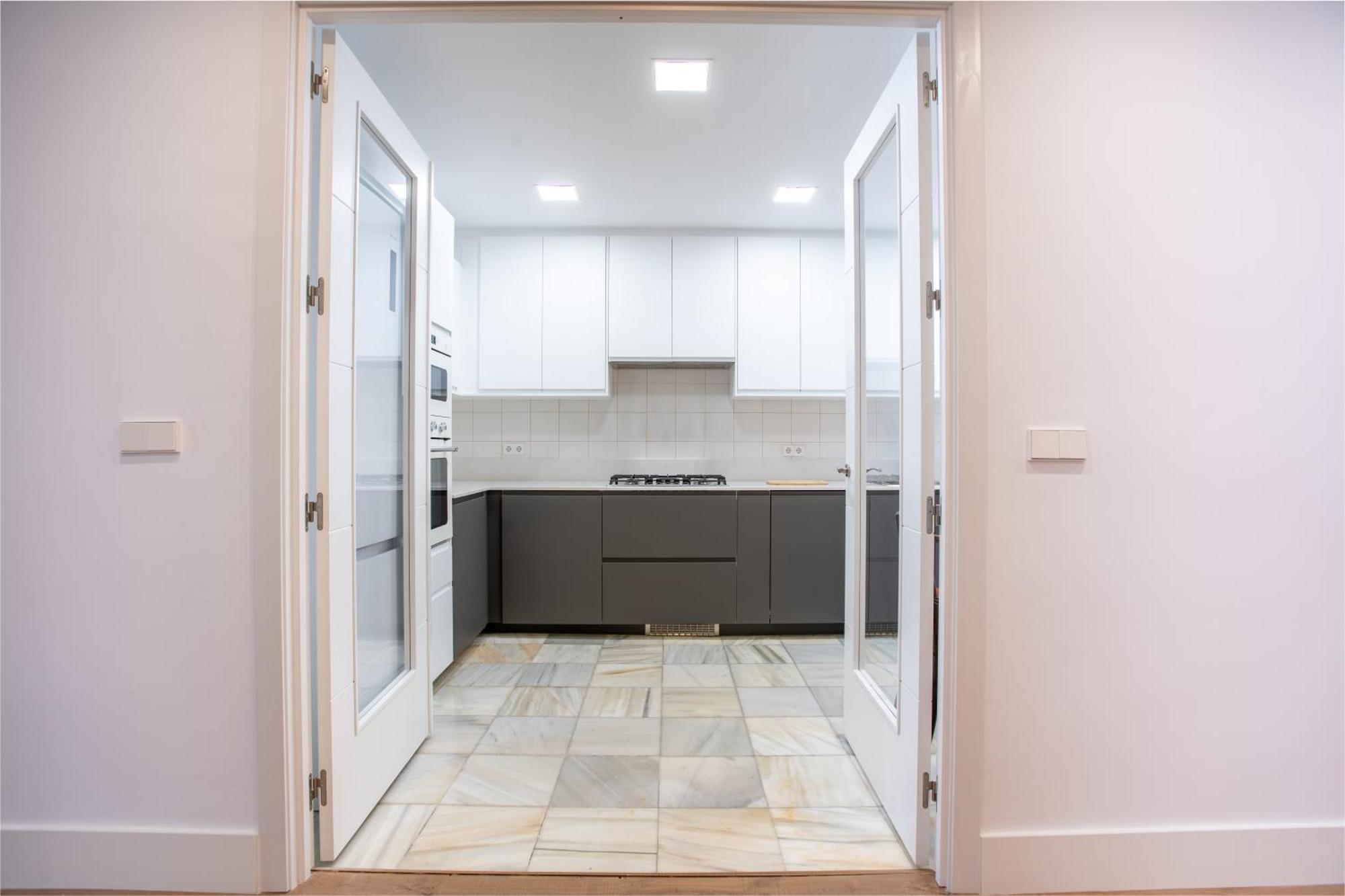 Apartamento Llorenzu El Santu - Vistas Al Mar - 4 Hab Y 3 Banos - Vut-6322-as Gijón