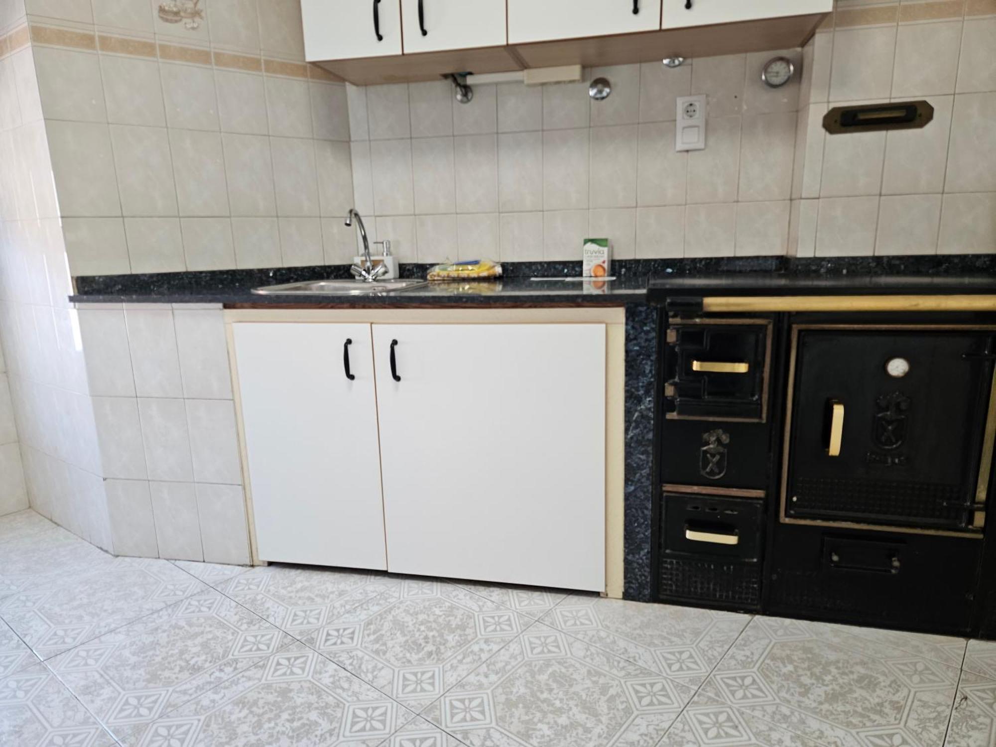 Apartamento 180a Apartamento En Cimadevilla