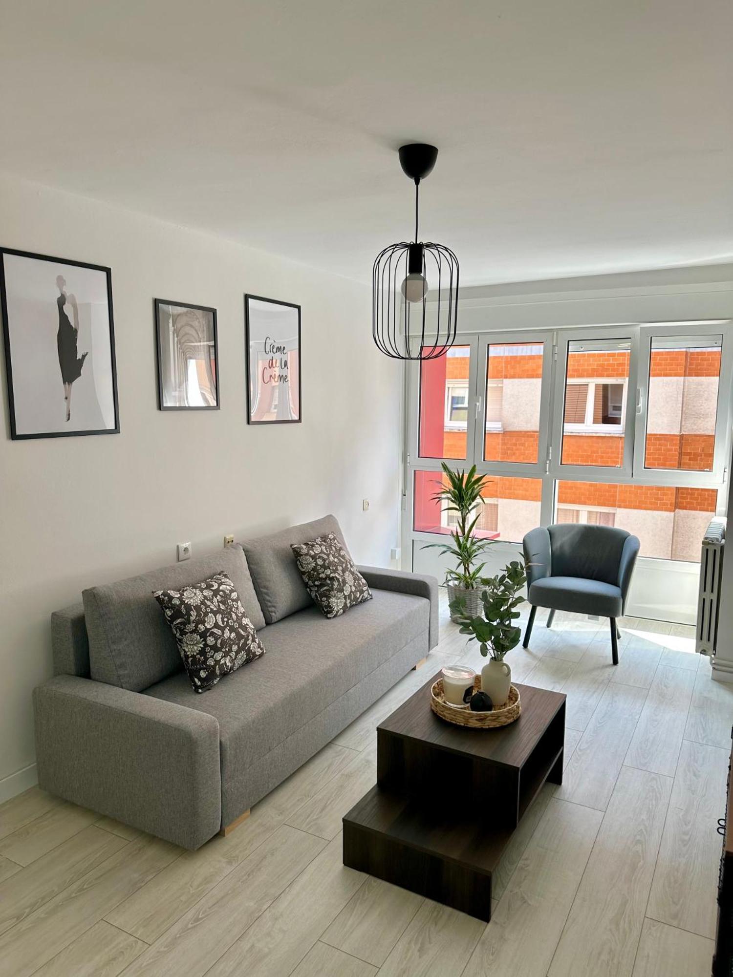 Cozy Flat 5 Mins From The Apartment