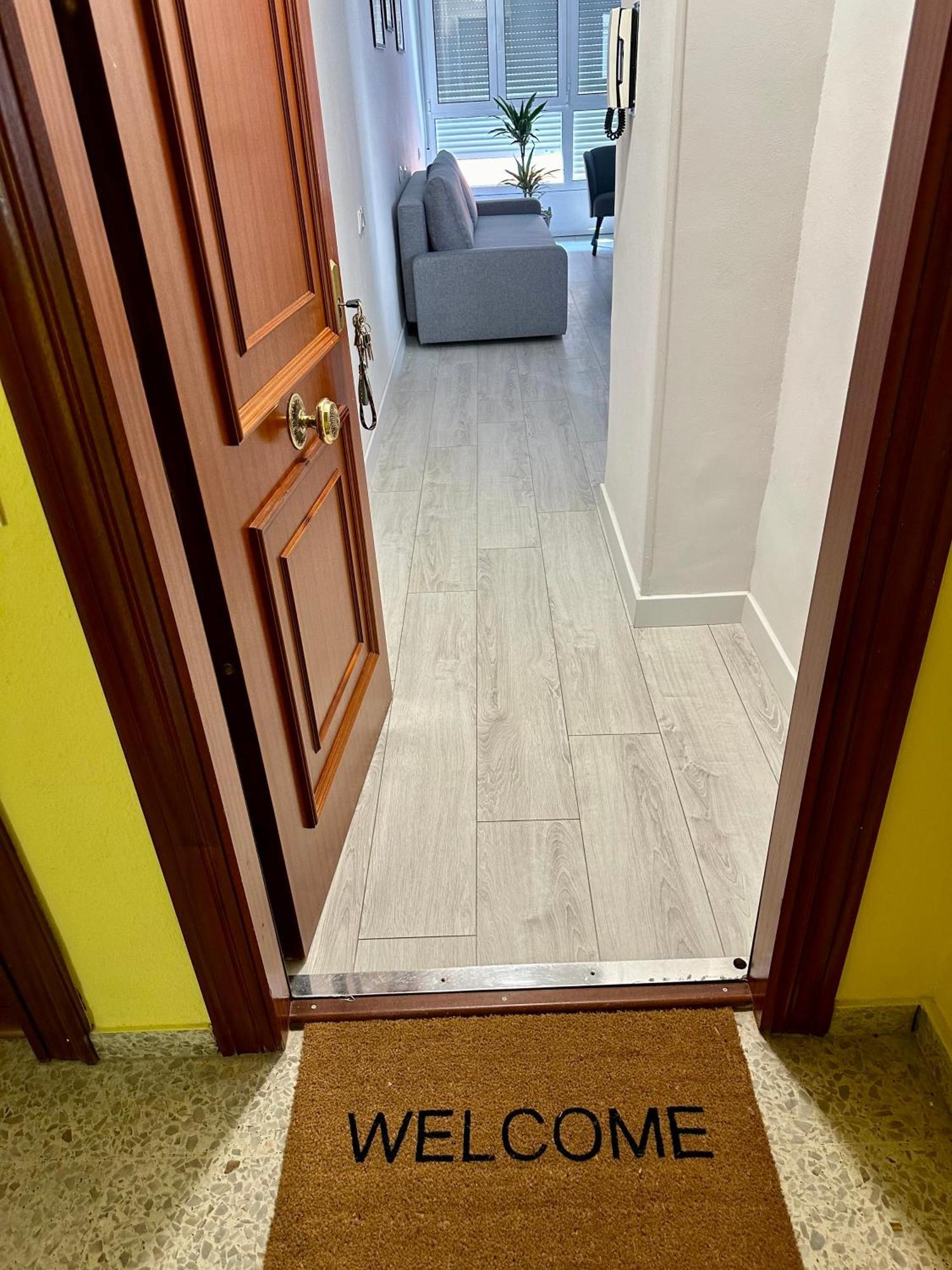 Apartment Cozy Flat 5 Mins From The Gijon