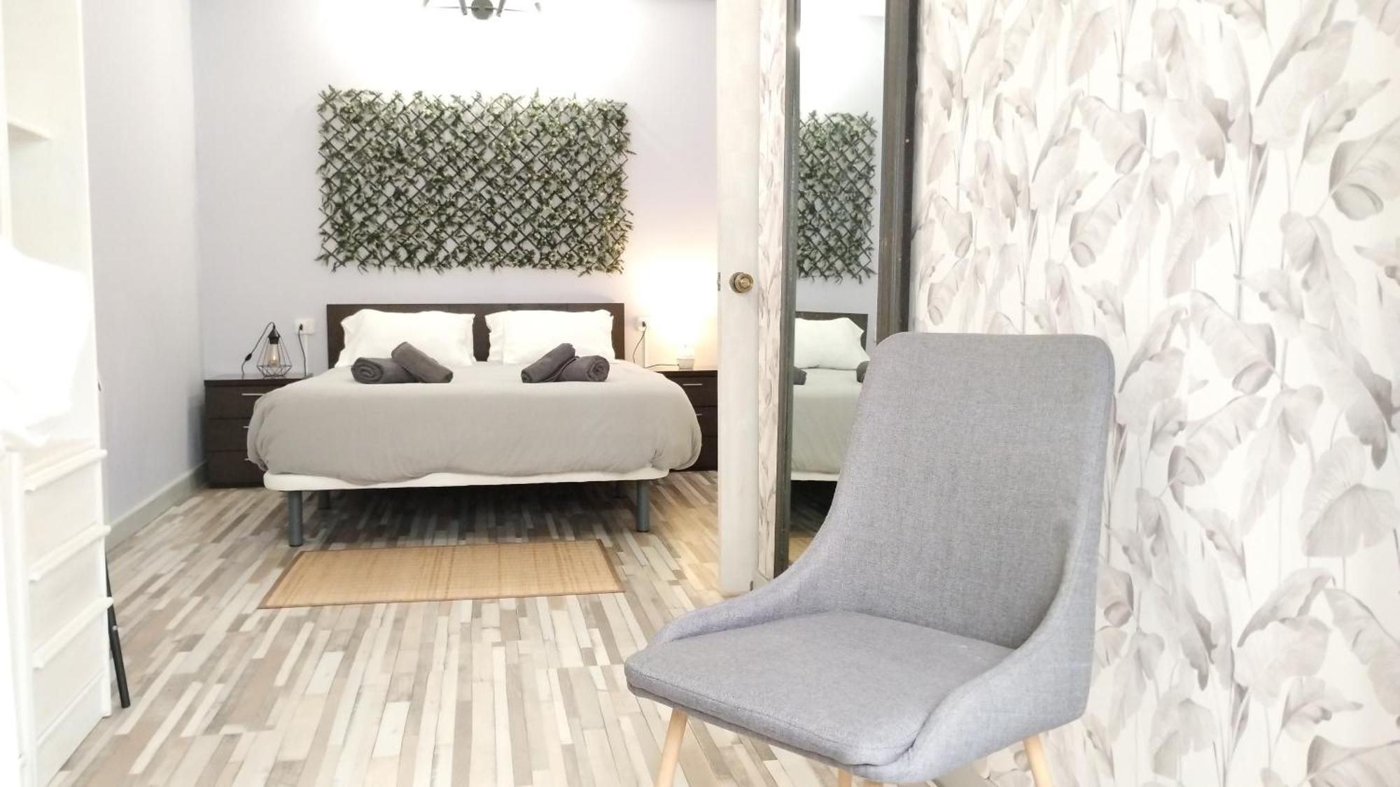 Ezcurdia Apartment *