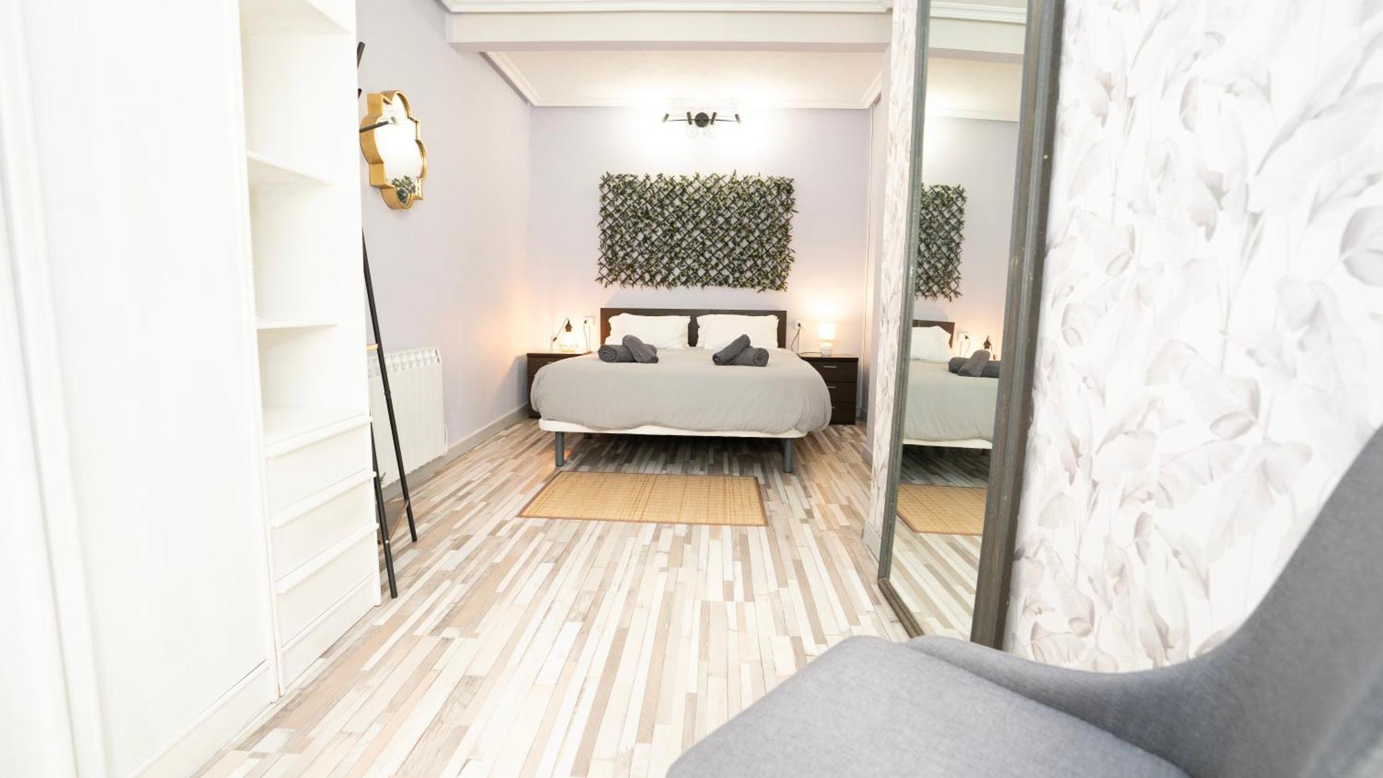 Ezcurdia Apartment *