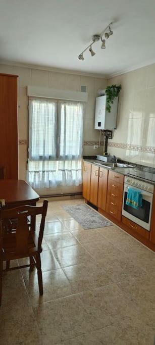Kuma Vut5324as Apartment *