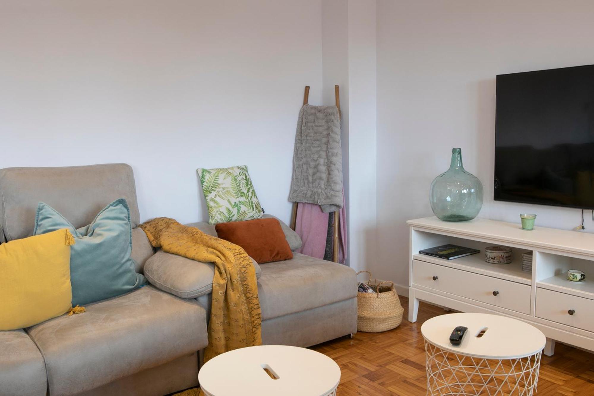 Apartment La Veiguela De Ii, Con Plaza De Garaje Y Jacuzzi Incluido
