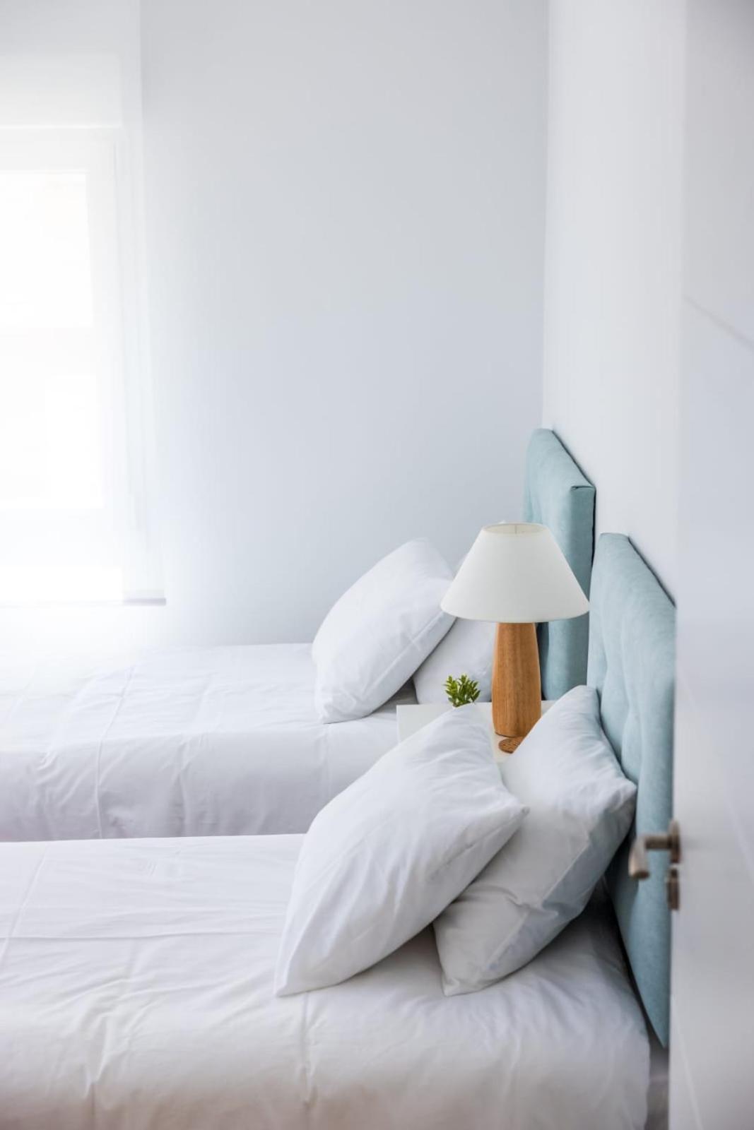 Apartamento Nuevo Entre 2 Playas Con Garaje, Terraza, Wifi *