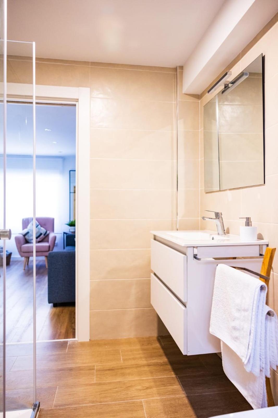 Apartamento Nuevo Entre 2 Playas Con Garaje, Terraza, Wifi