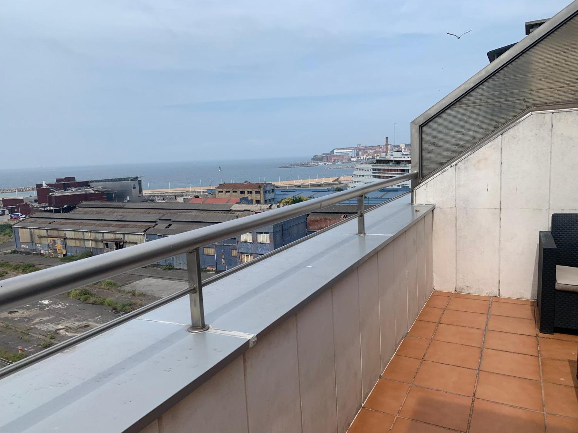Apartment Atico Gran Terraza Poniente Playa Con Garaje, Wifi - Vut-5109-as