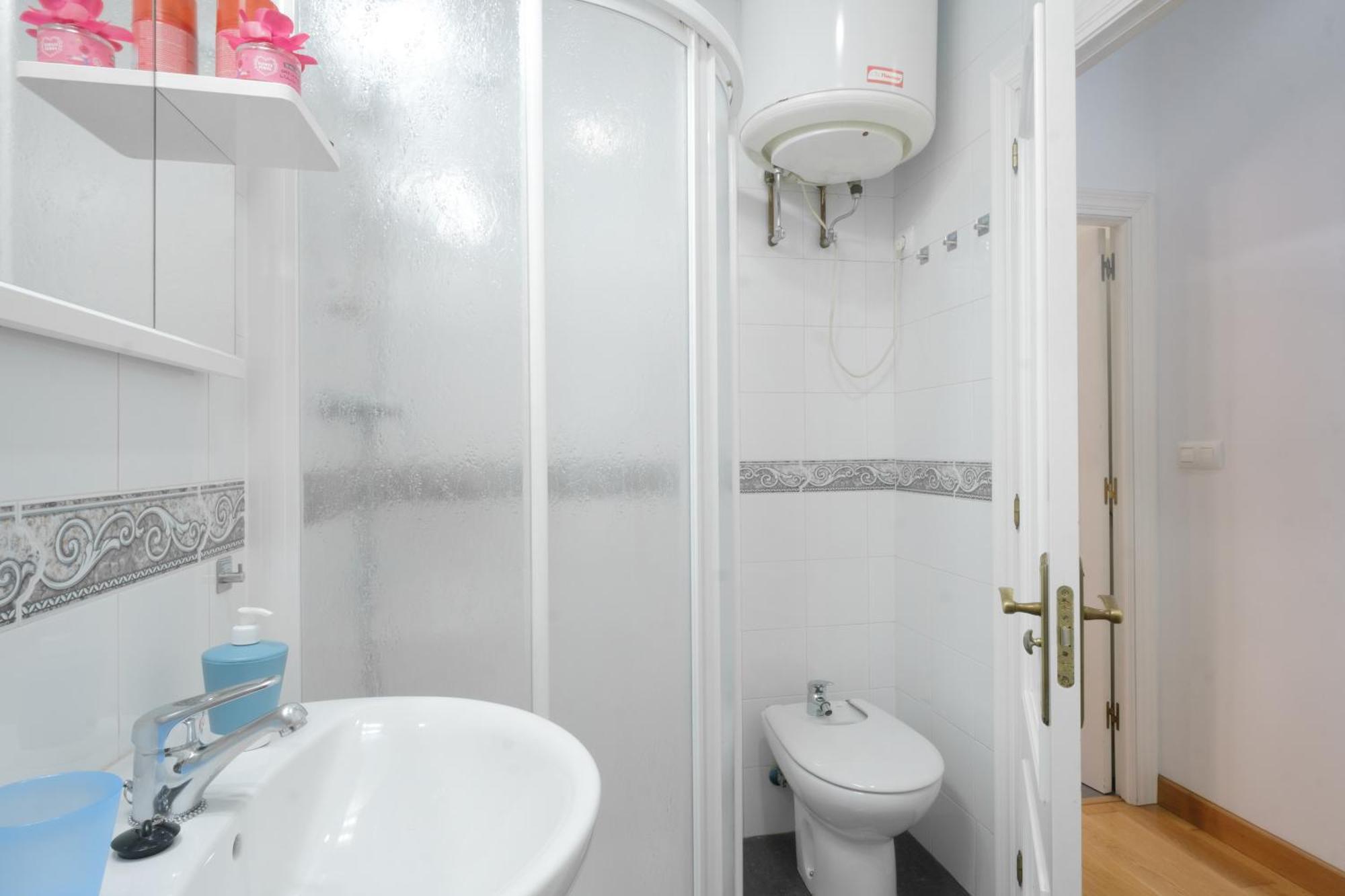 Apartment - Avda La Costa *