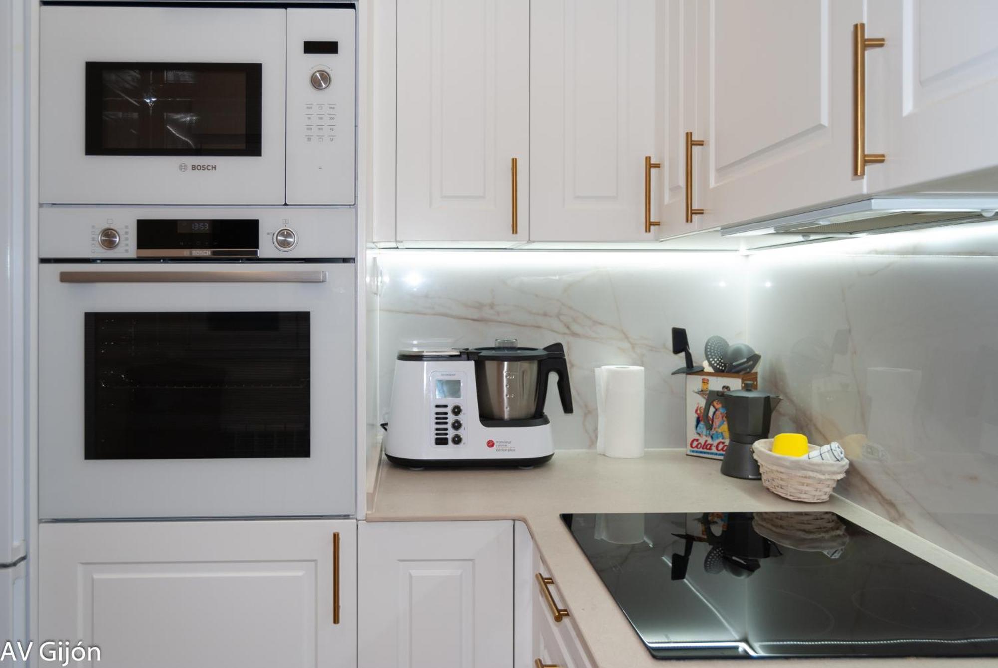 Av Costa One Apartamento