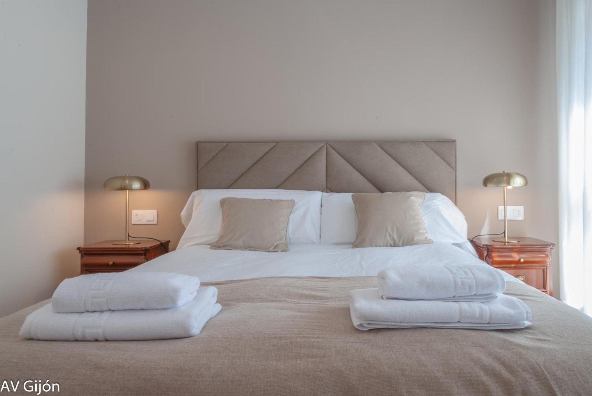Av Costa One Apartment Gijon