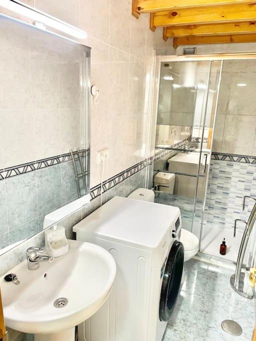 Apto La Muralla Centro - Playa Apartamento Gijón