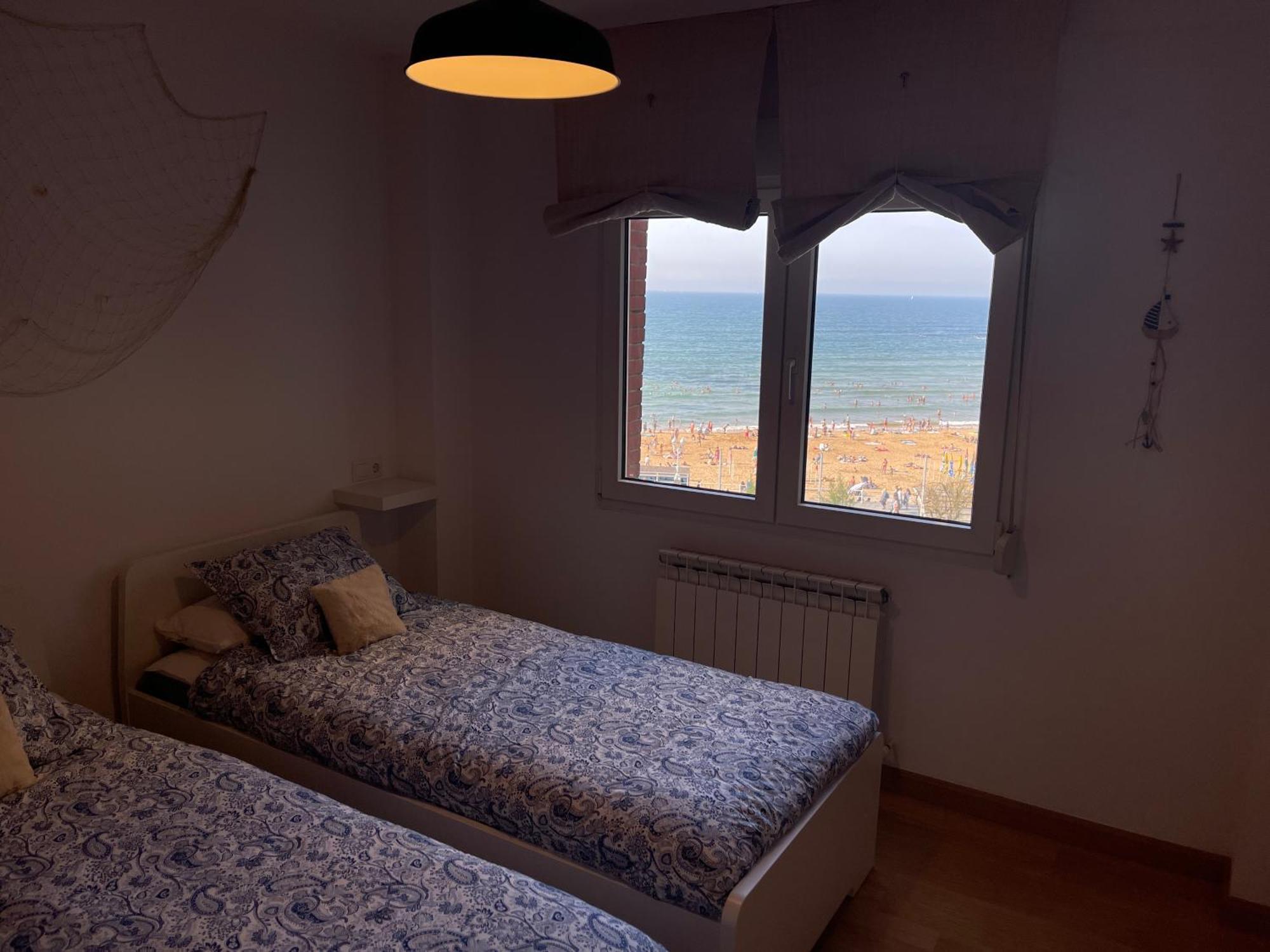 Apartment La Maestra Del Mar - Garaje - Wifi - Vistas Al Mar - Vut-3491-as Gijon