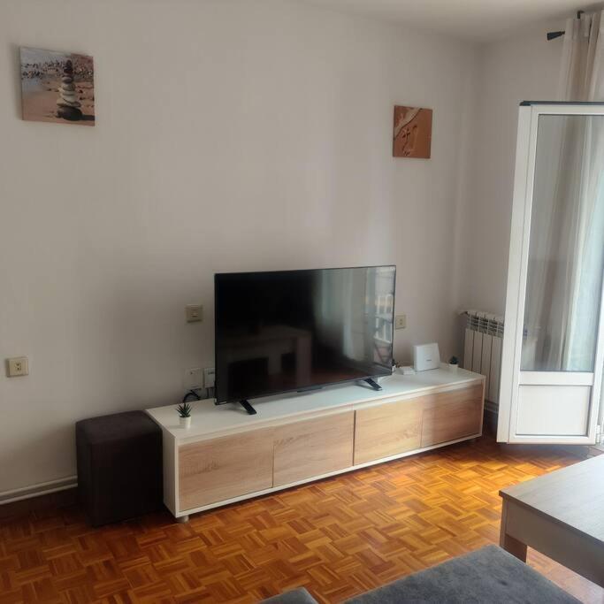 Apartamento 1a135 Comodo Apto 3 *