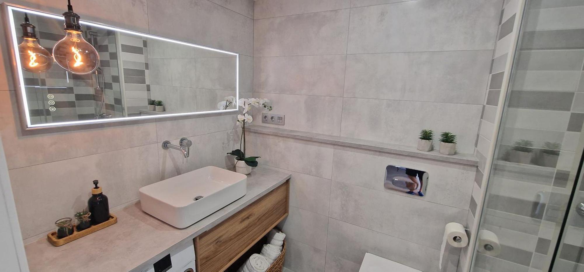Apartamento Zambrano Y Lucero - Wifi 6p, 3 Hab - Vut-5391-as Gijón