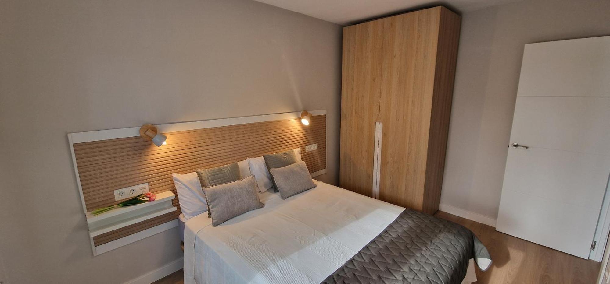 Apartment Zambrano Y Lucero - Wifi 6p, 3 Hab - Vut-5391-as