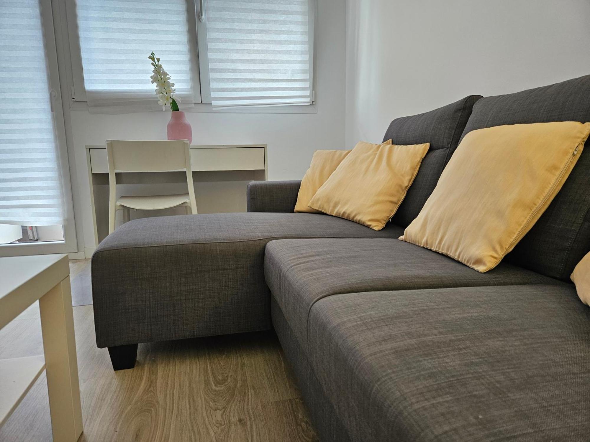 150a Moderno, Playa San Lorenzo Apartment Gijon