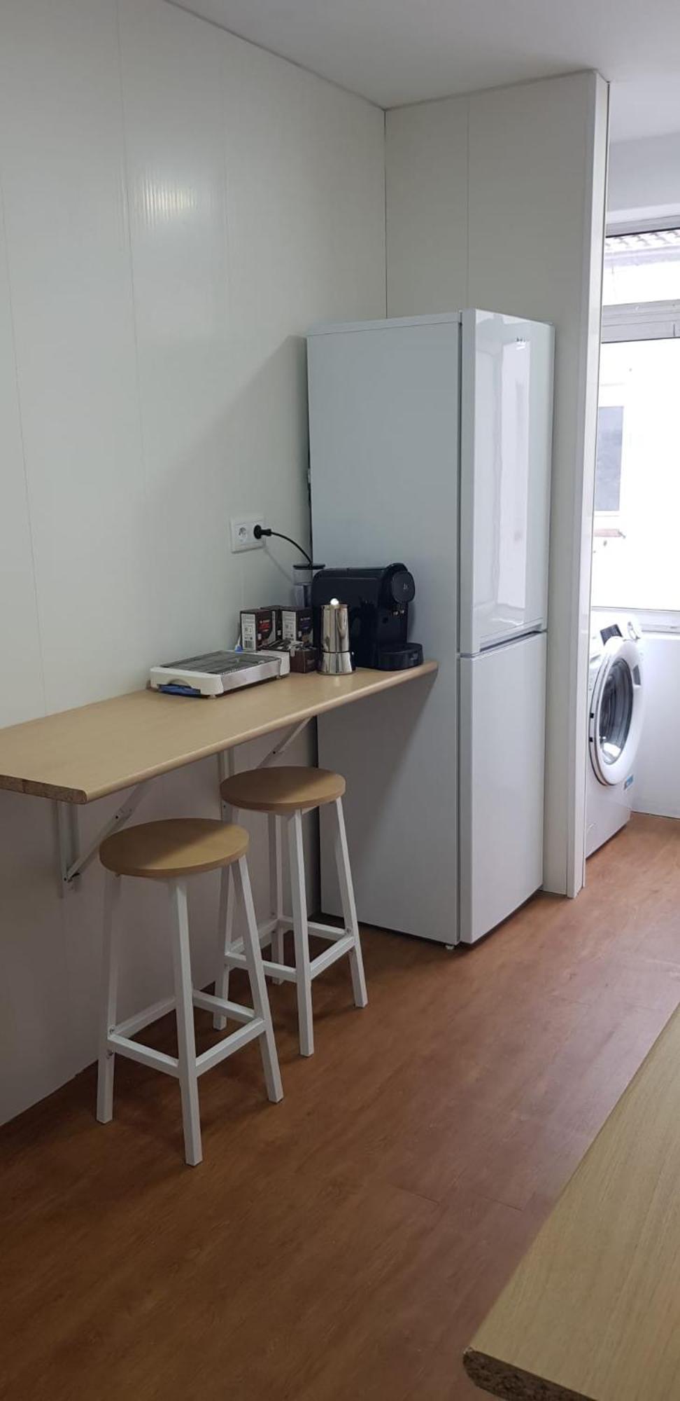 Amplio Piso Centrico Apartamento *