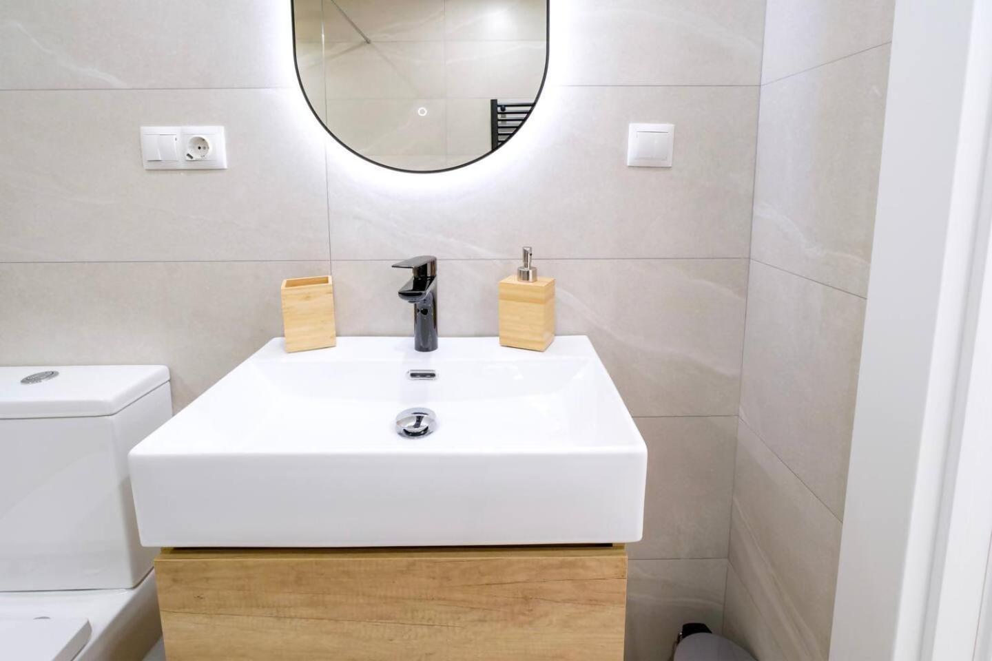 Apartamento Piso Muy Moderno Y Centrico *