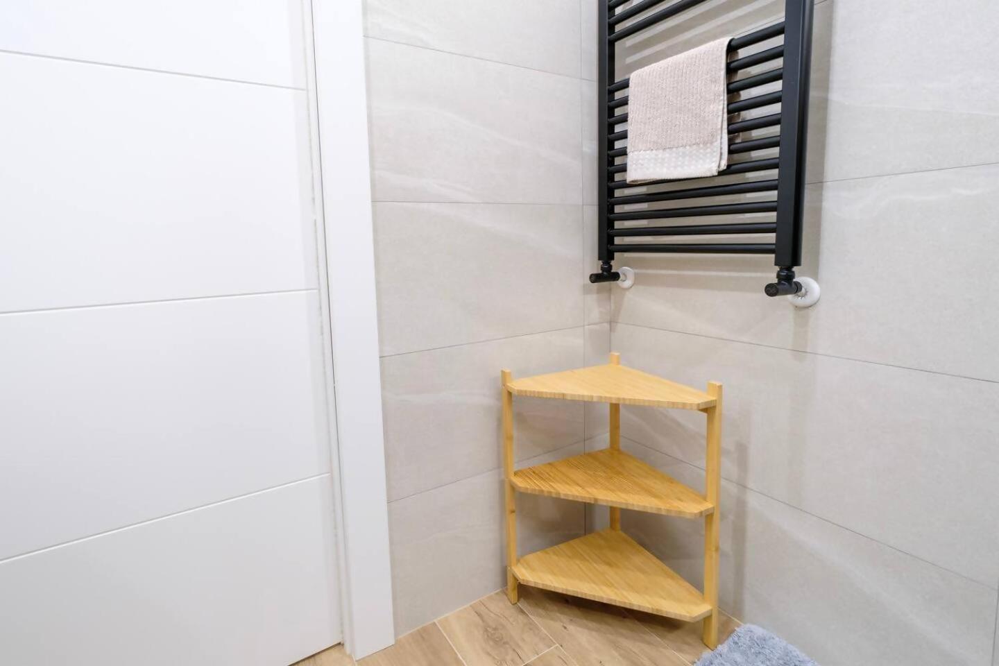 Piso Muy Moderno Y Centrico Gijón