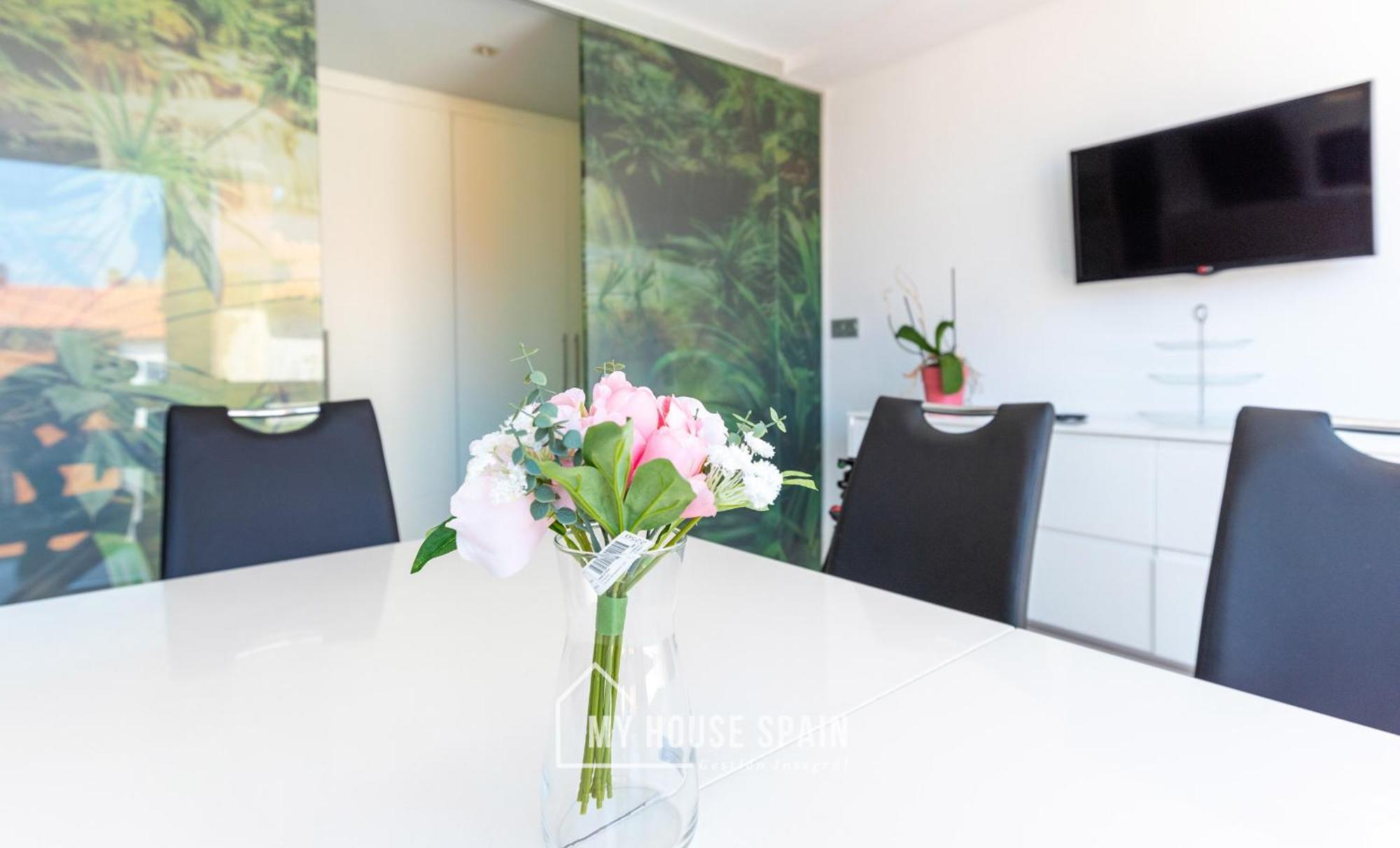 Apartment Myhousespain - Espacioso Piso Con Parking