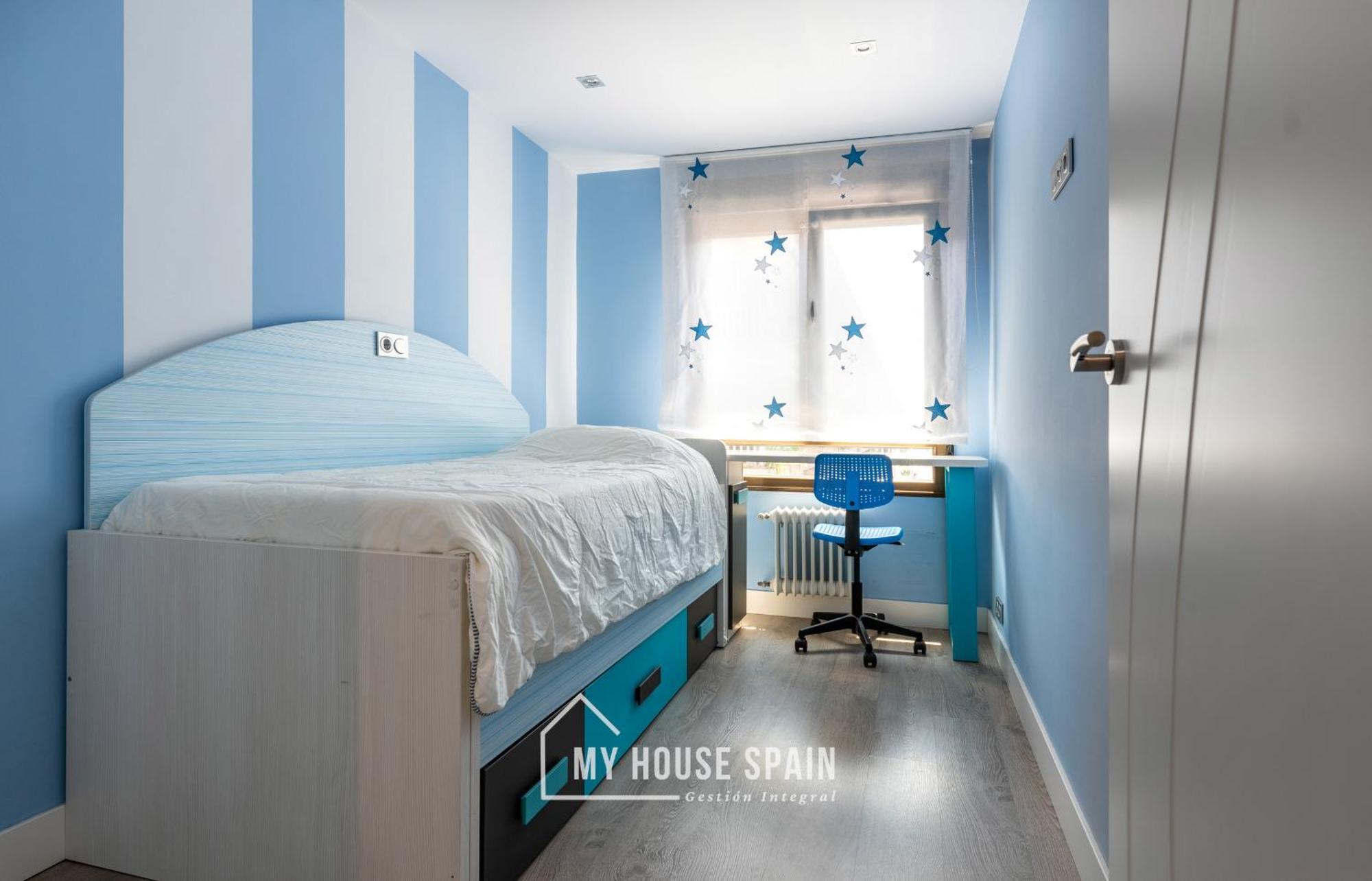 Apartment Myhousespain - Espacioso Piso Con Parking