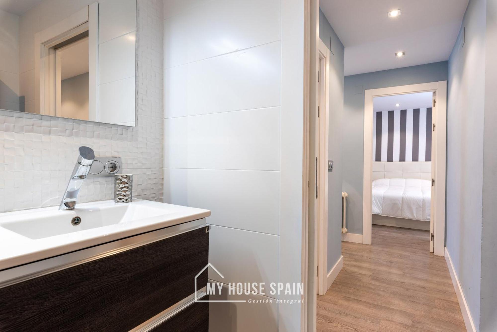 Apartment Myhousespain - Espacioso Piso Con Parking