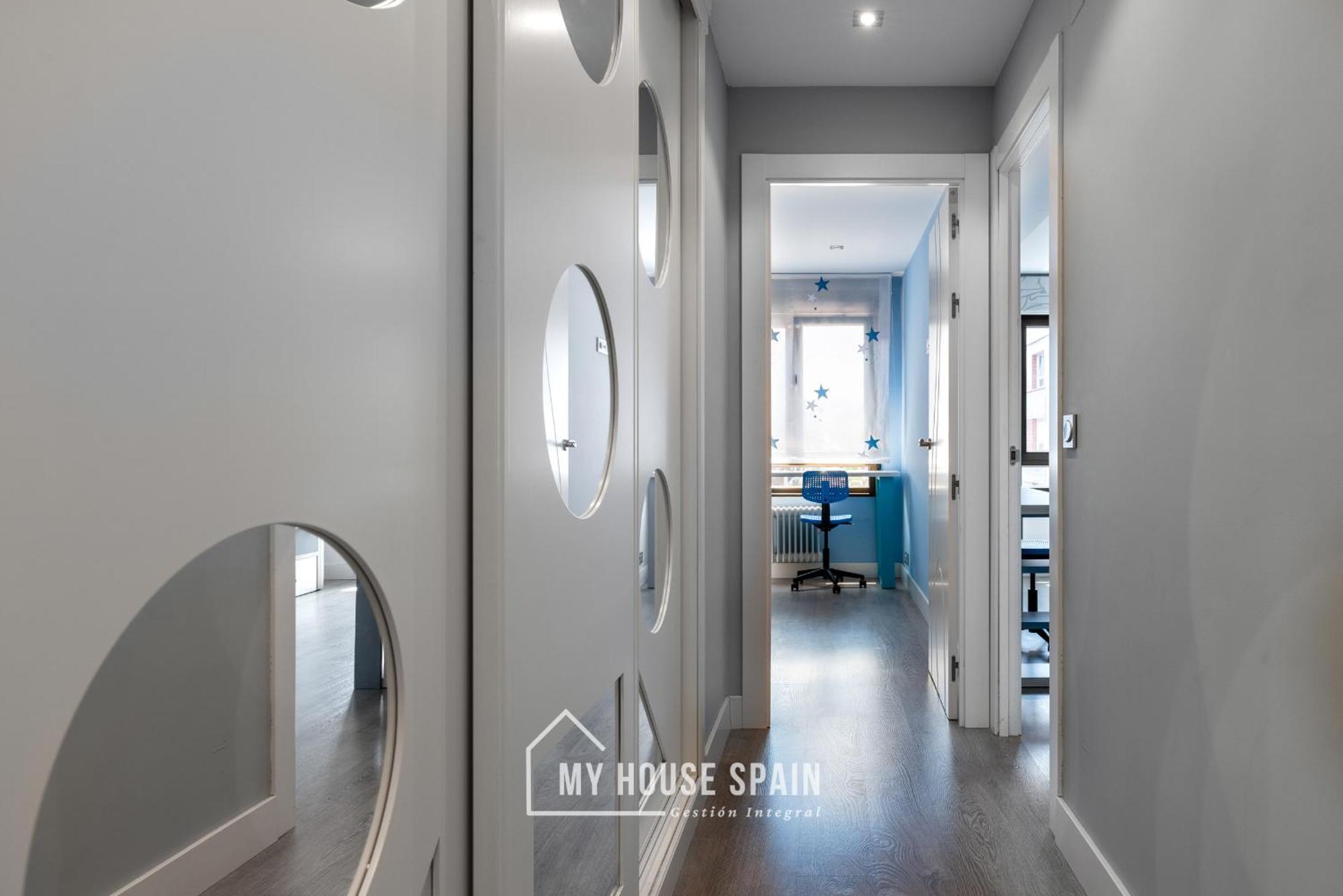 Myhousespain - Espacioso Piso Con Parking Apartment Gijon