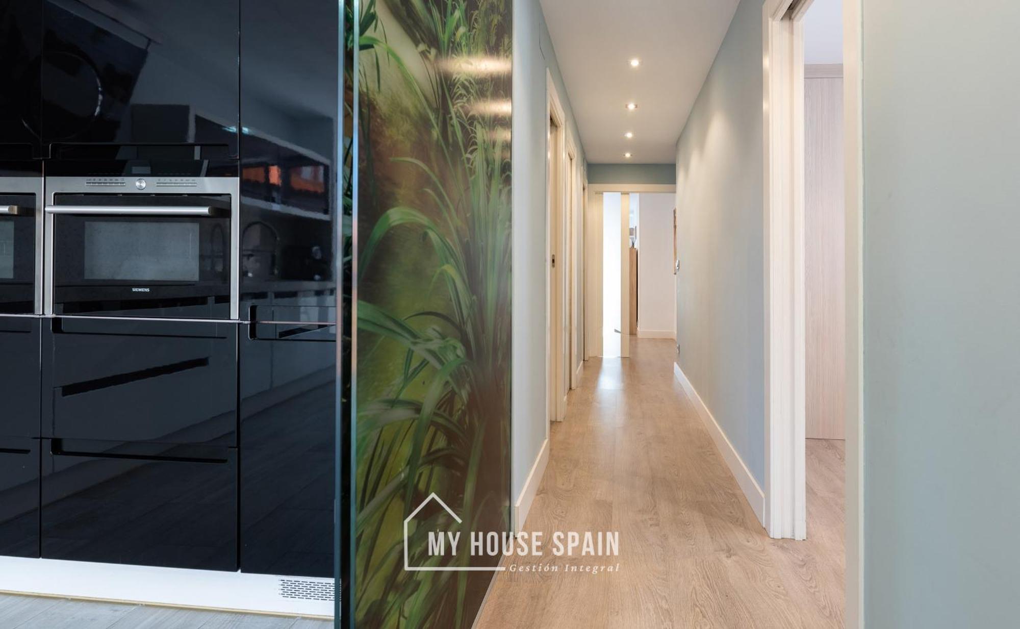 Myhousespain - Espacioso Piso Con Parking *