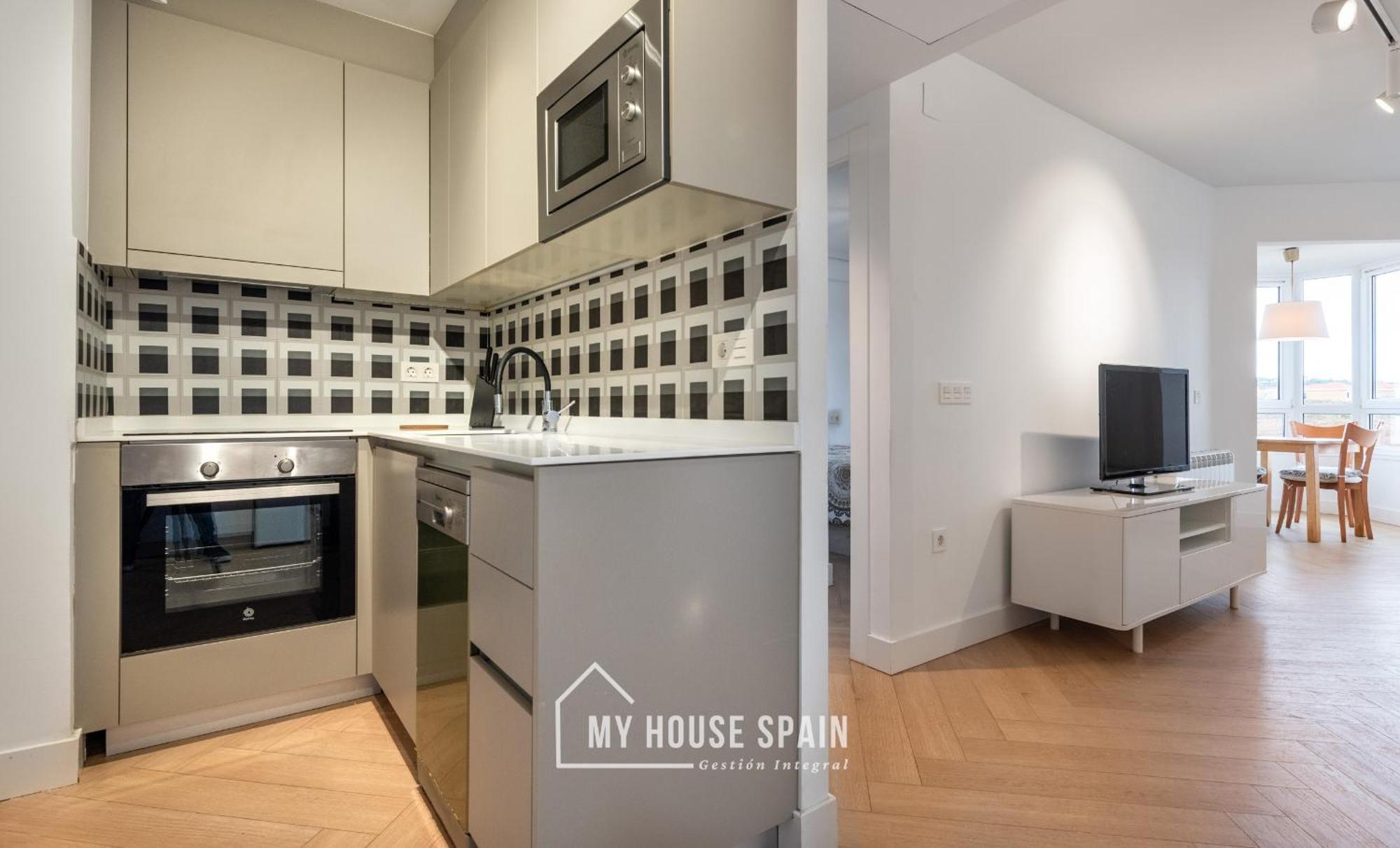Myhousespain - Primera Linea De Playa Con Parking Gijon