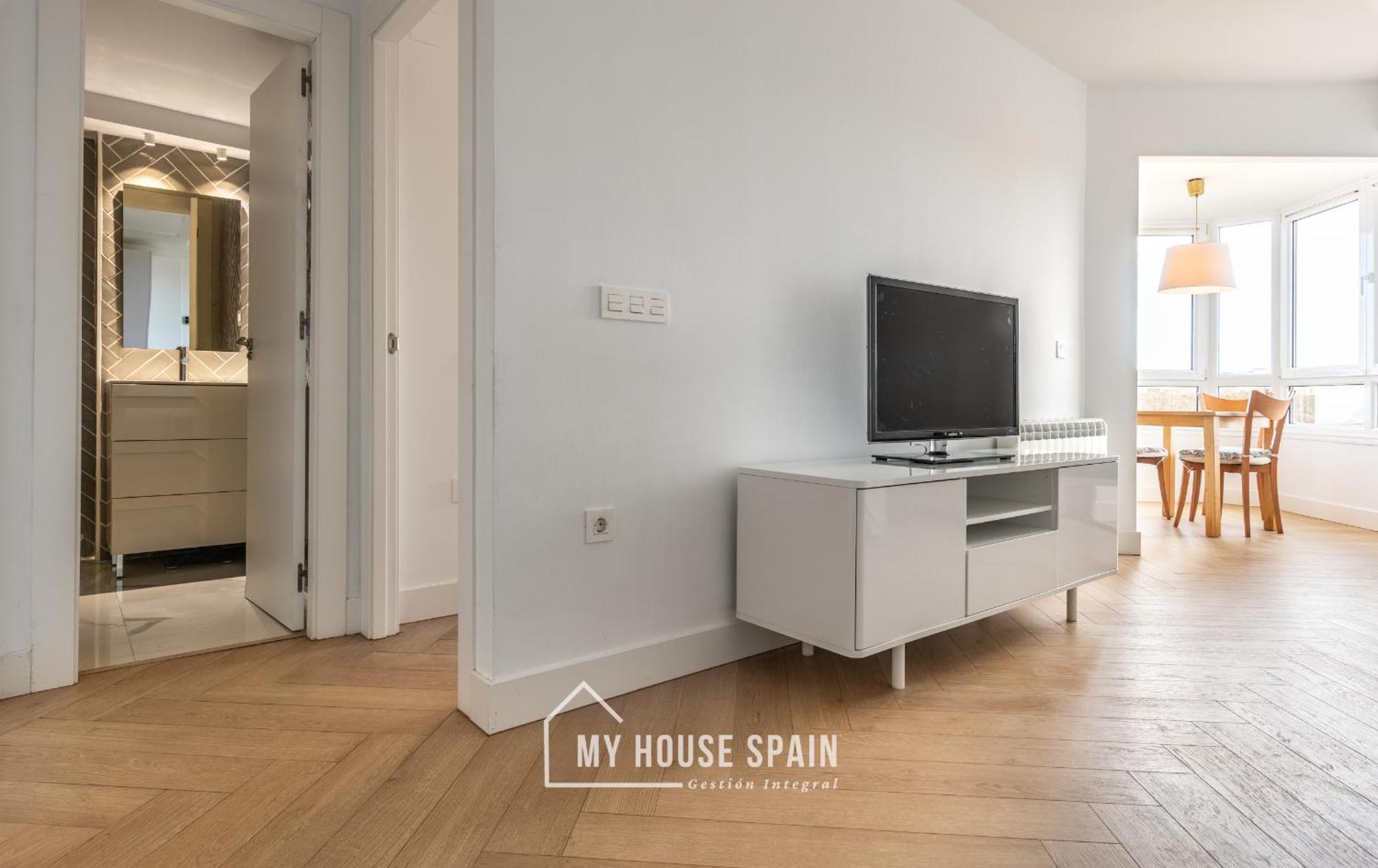Myhousespain - Primera Linea De Playa Con Parking Gijon
