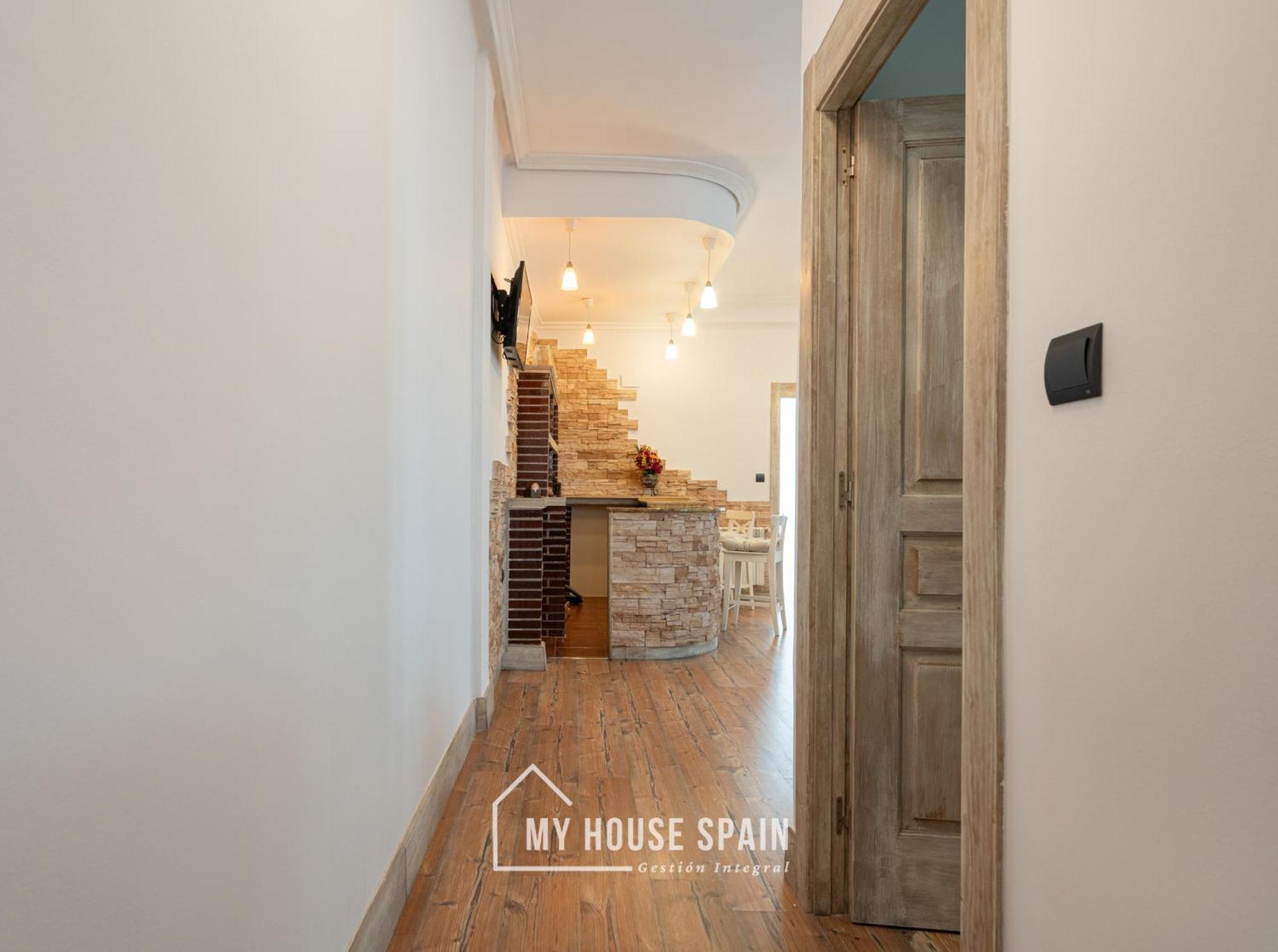 Myhousespain - Piso Reformado En El Centro Gijon