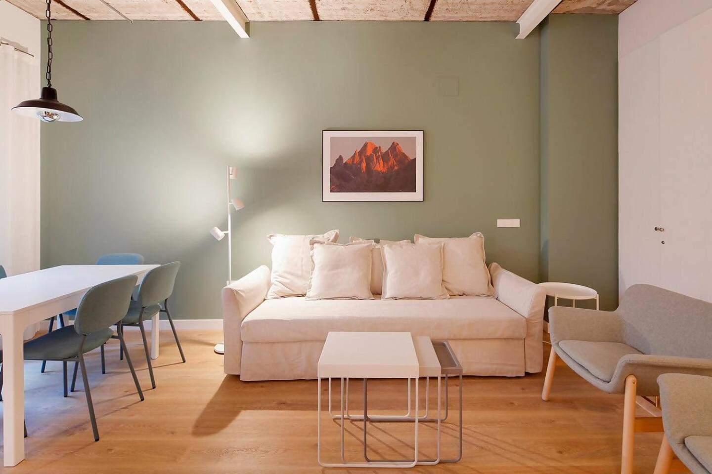 Av Bajo Apartamento *