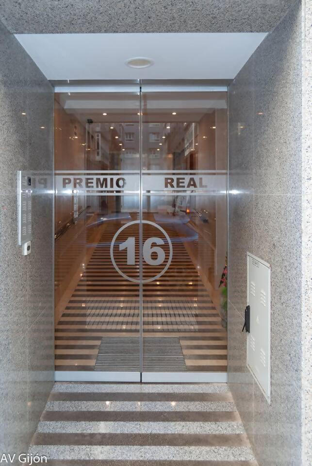 Av Premio Real 16 *