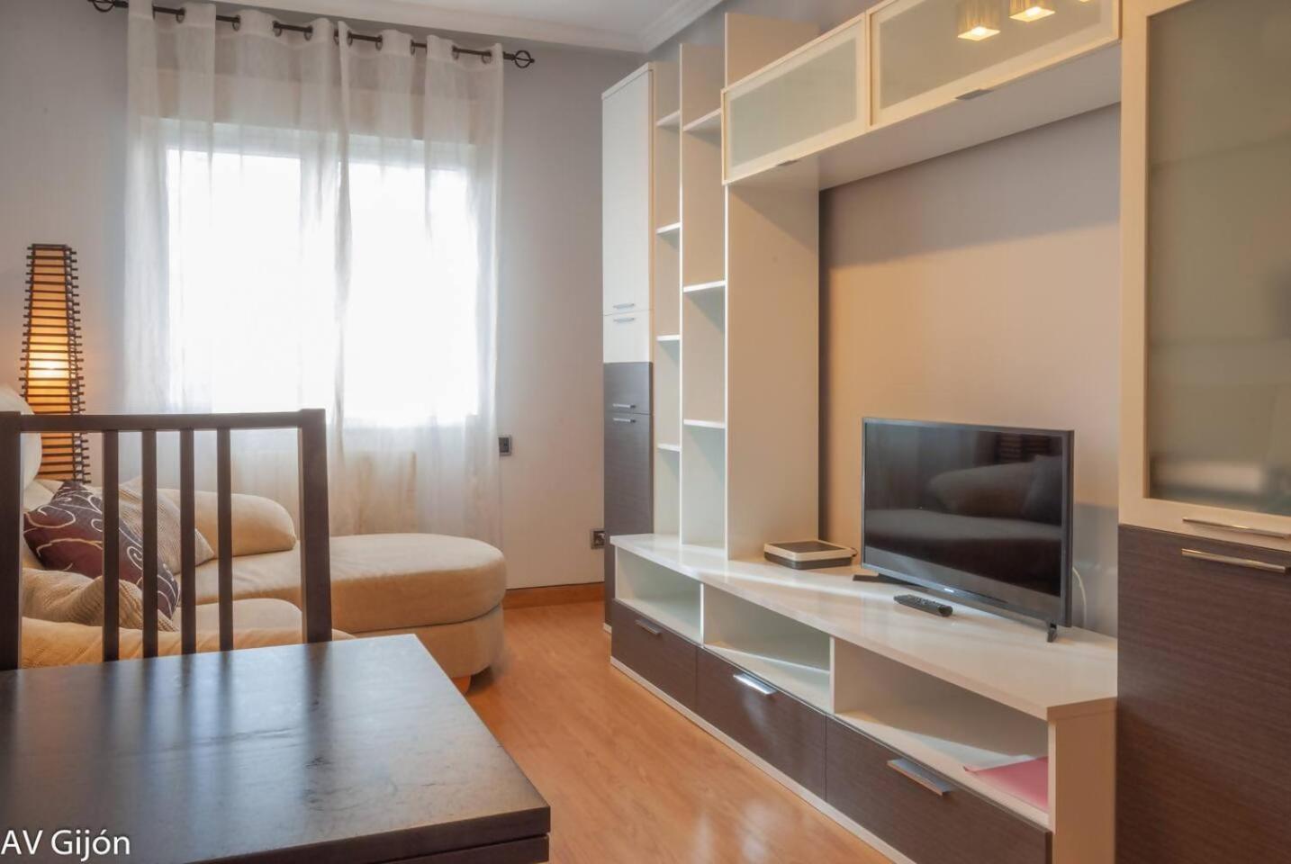 Av Premio Real 16 Gijón