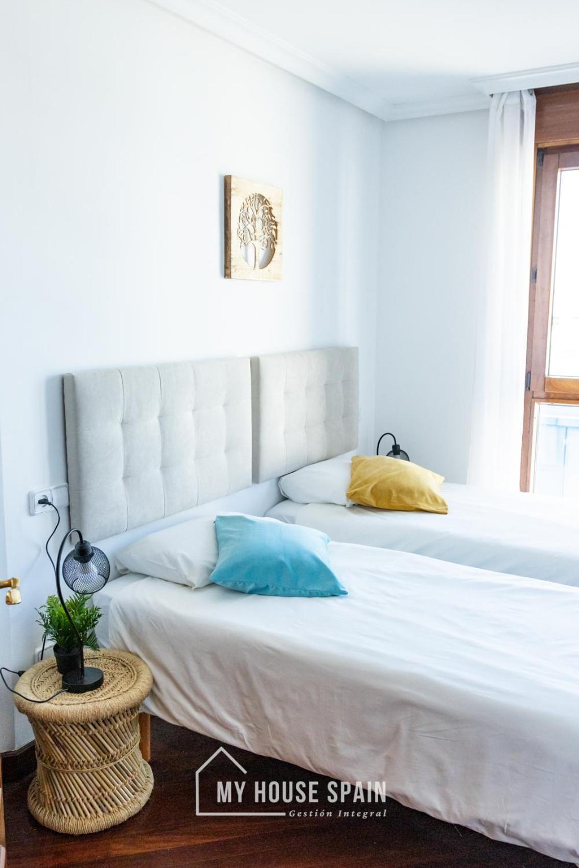 Myhousespain - Playa De Poniente, Con Vistas Al Mar Y Parking Gratuito *