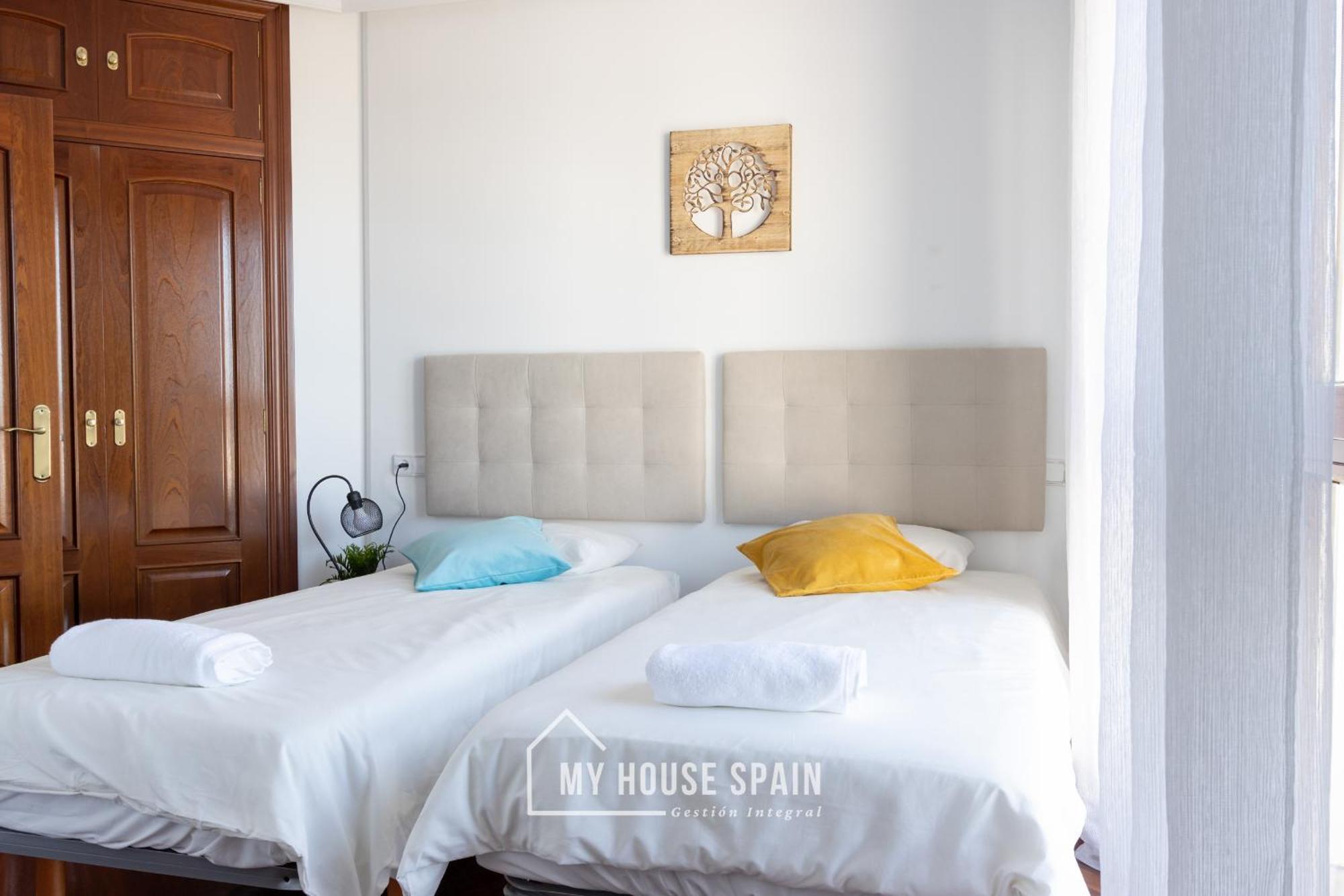 Myhousespain - Playa De Poniente, Con Vistas Al Mar Y Parking Gratuito *