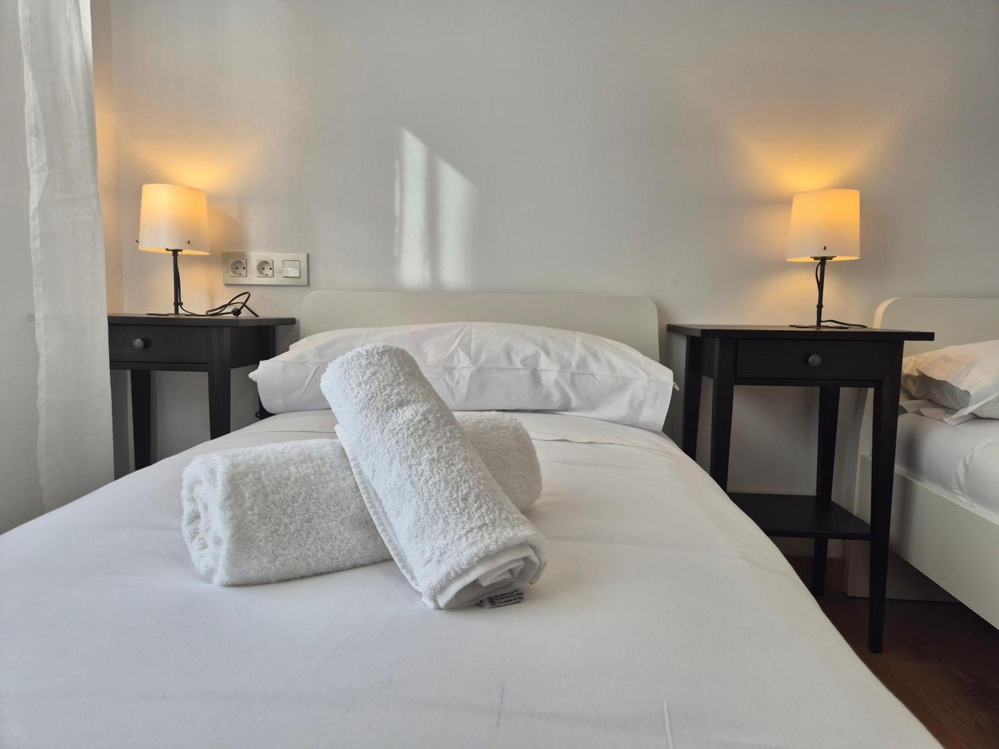 1a142 Moderno De 3 Apartment *