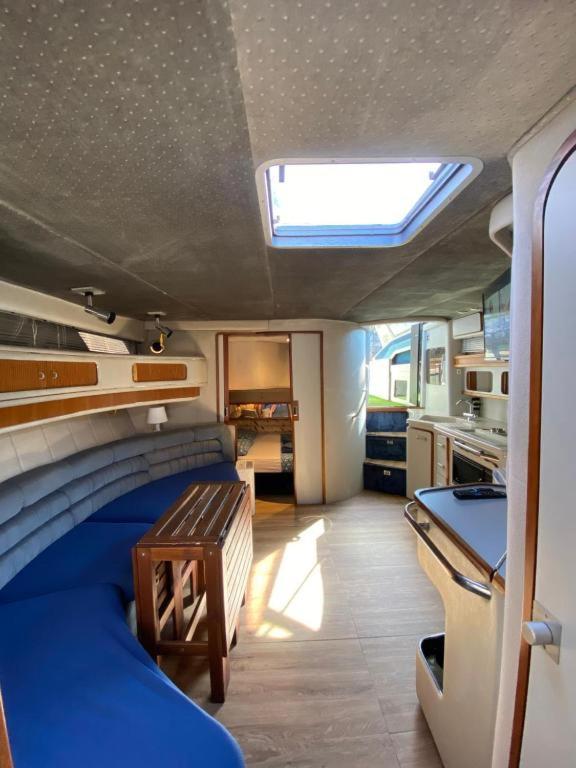 Yate En , Experiencia Unica Hotel en barco