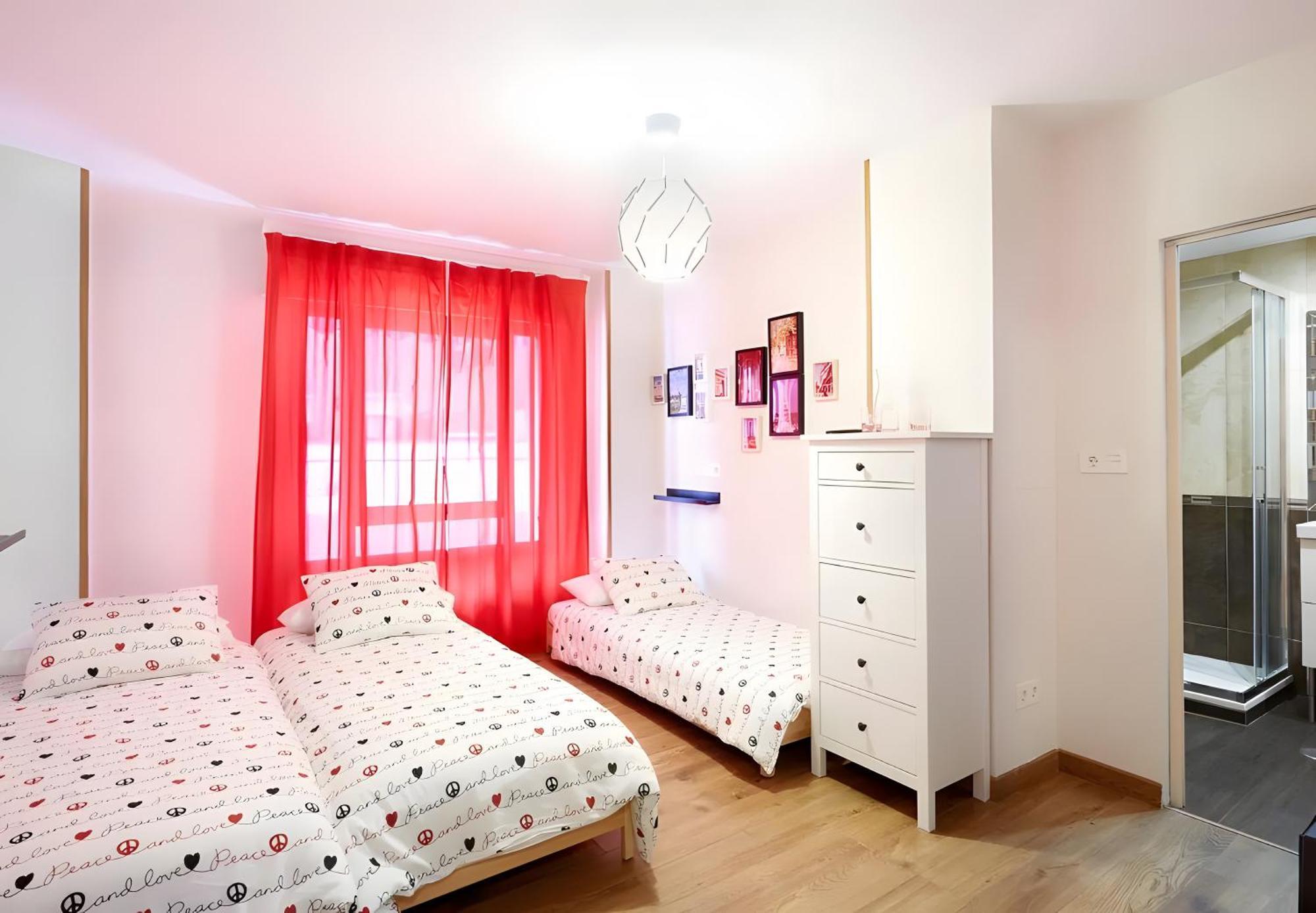 Bed and breakfast Life Magenta *