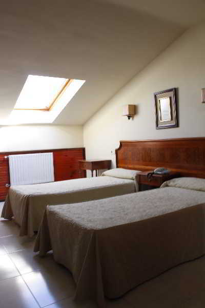 Hotel Centro Begona 3*