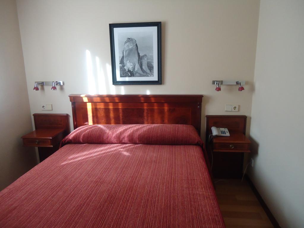 Hotel Centro Begona 3*
