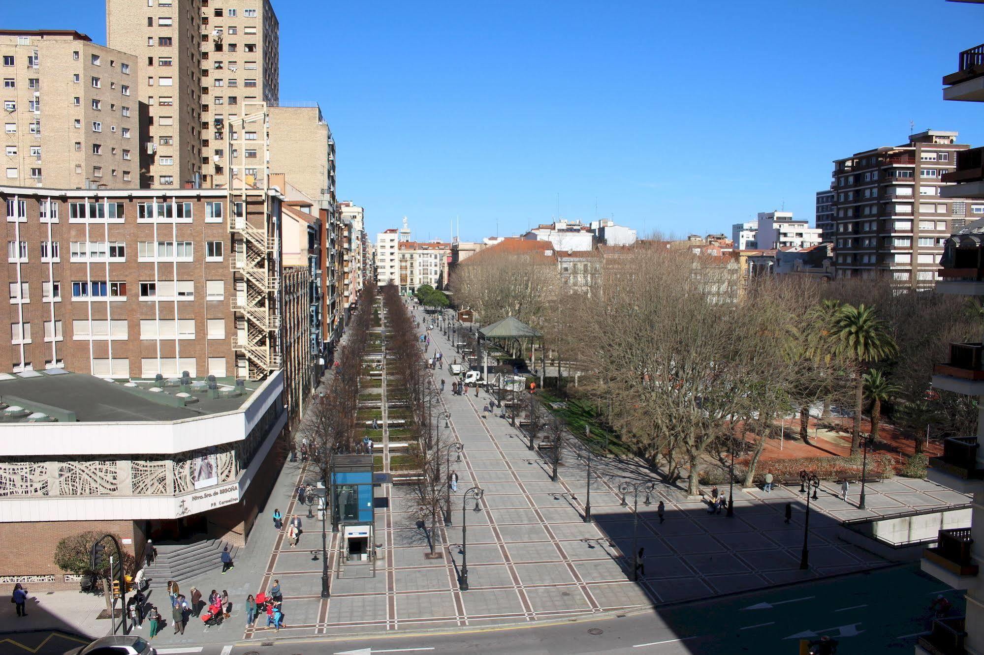 Hotel Centro Begona 3*