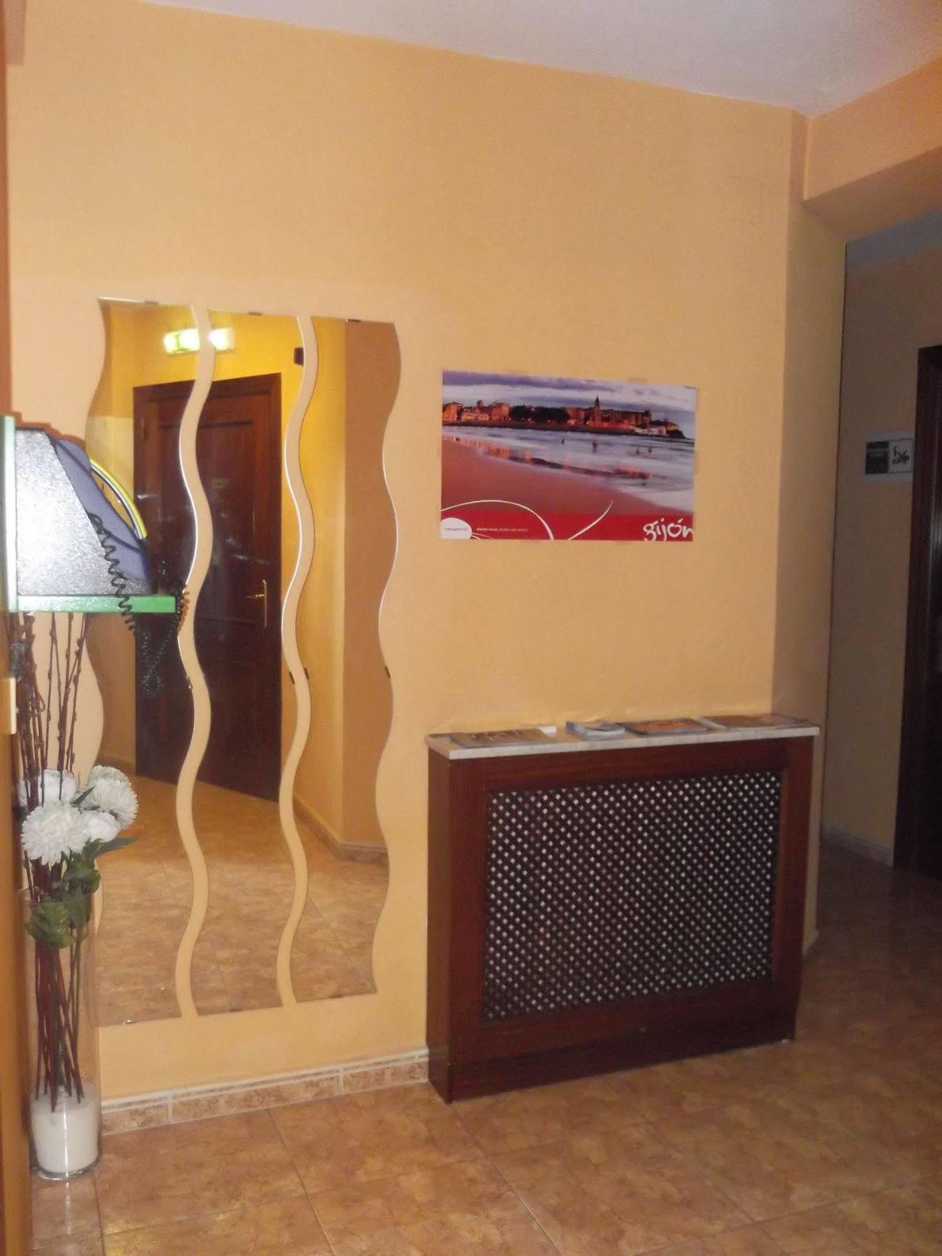 Plaza Guest house 2*