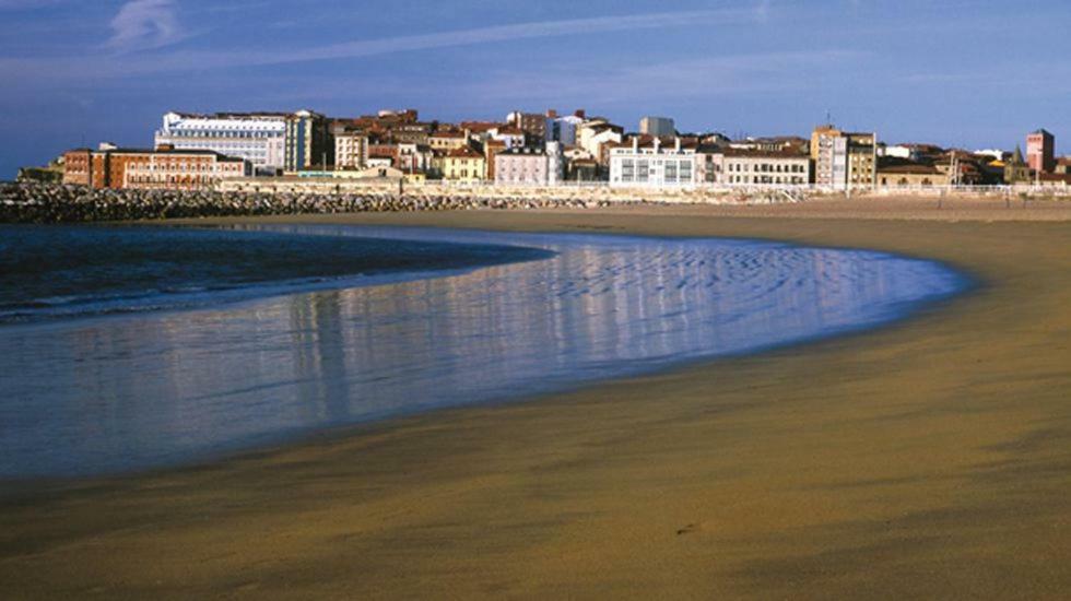 Residencial Playa Poniente Gijon