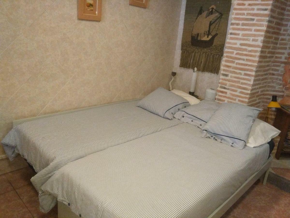 Estudio Les Caseries Apartment