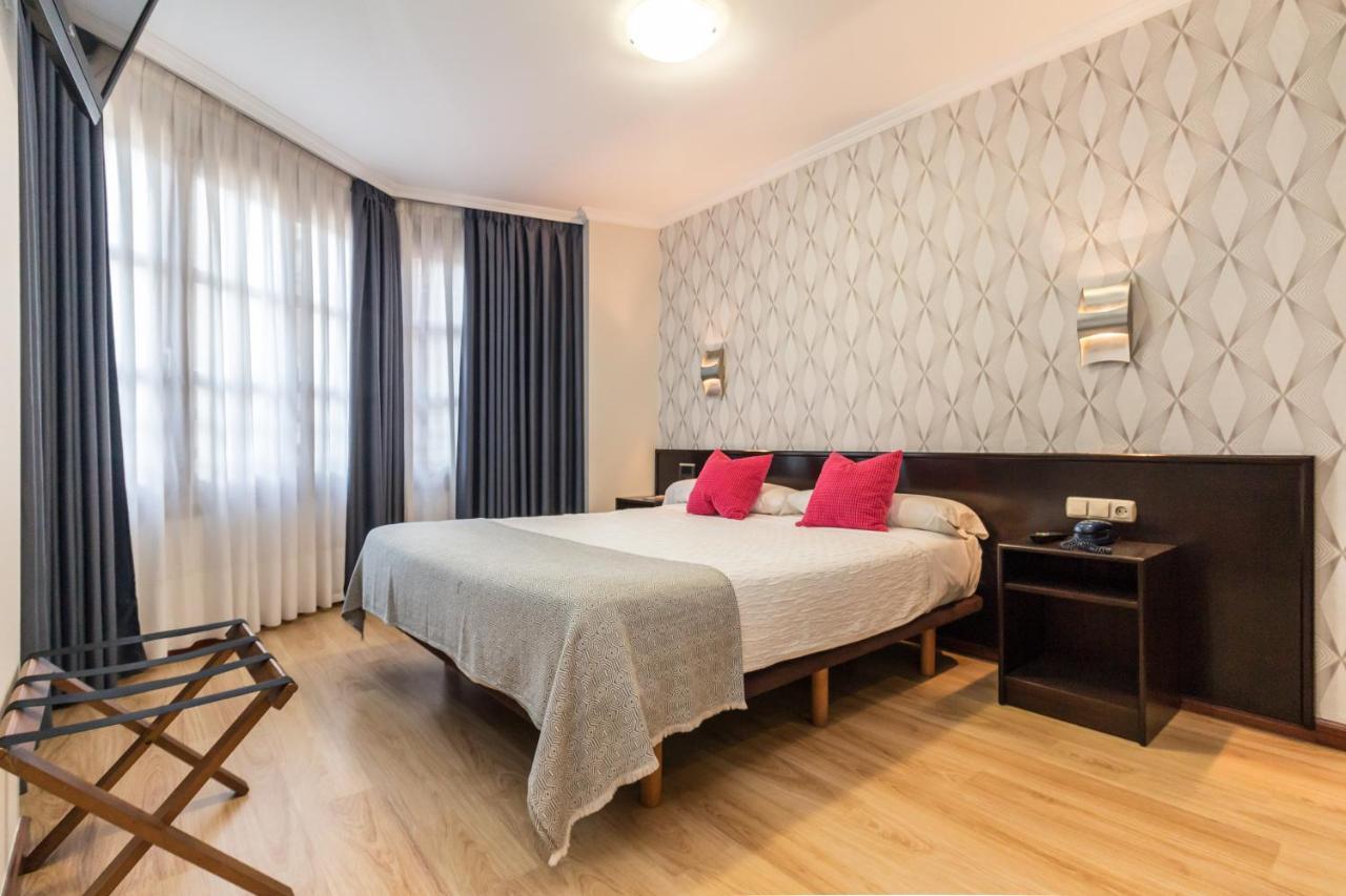 Hotel Gijon 3*