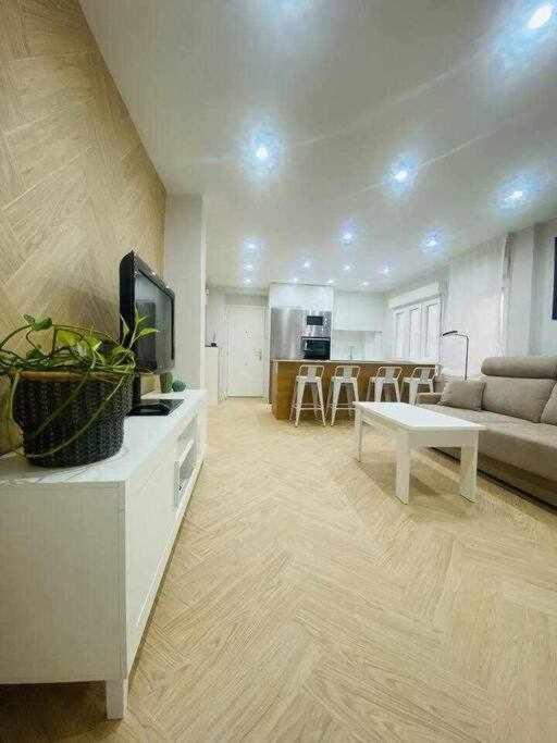 Argus Poniente By Silastur Apartamento Gijón
